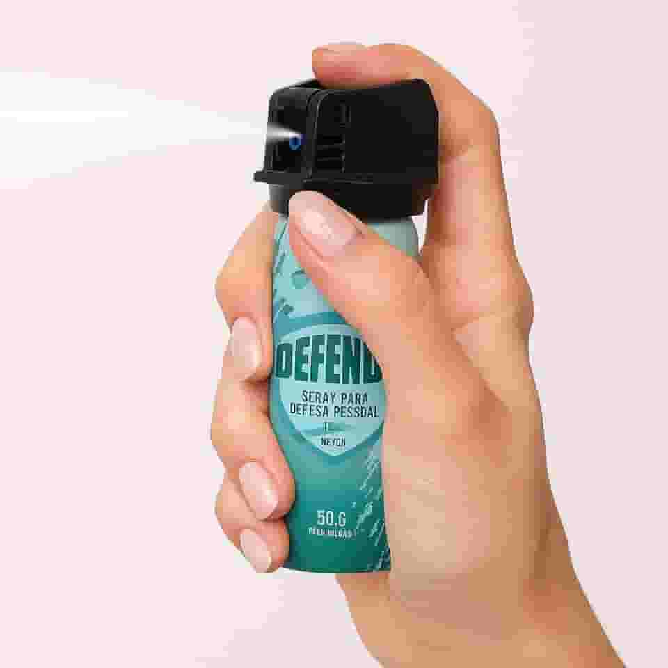 Defende Spray de Defesa Pessoal, Névoa Verde, 50g, Alcance 2,5m, Sistema Flip-Top, Extratos Vegetais e Óleos Essenciais, 12cm x 4cm