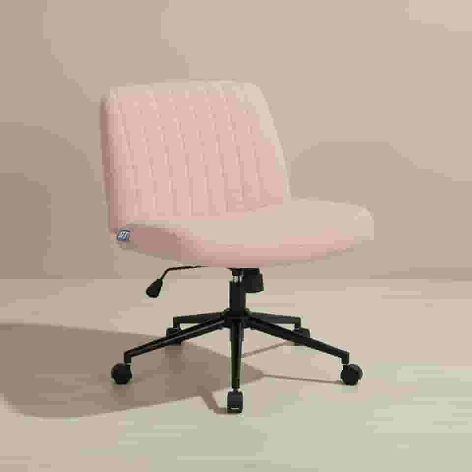 Cadeira Escritório DT3 Dolly, Assento Extra Grande e Largo, Leisure, Penteadeira, Escrivaninha, Ceriticação NR-17, Giratória, com rodinha (Boucle, Pink)