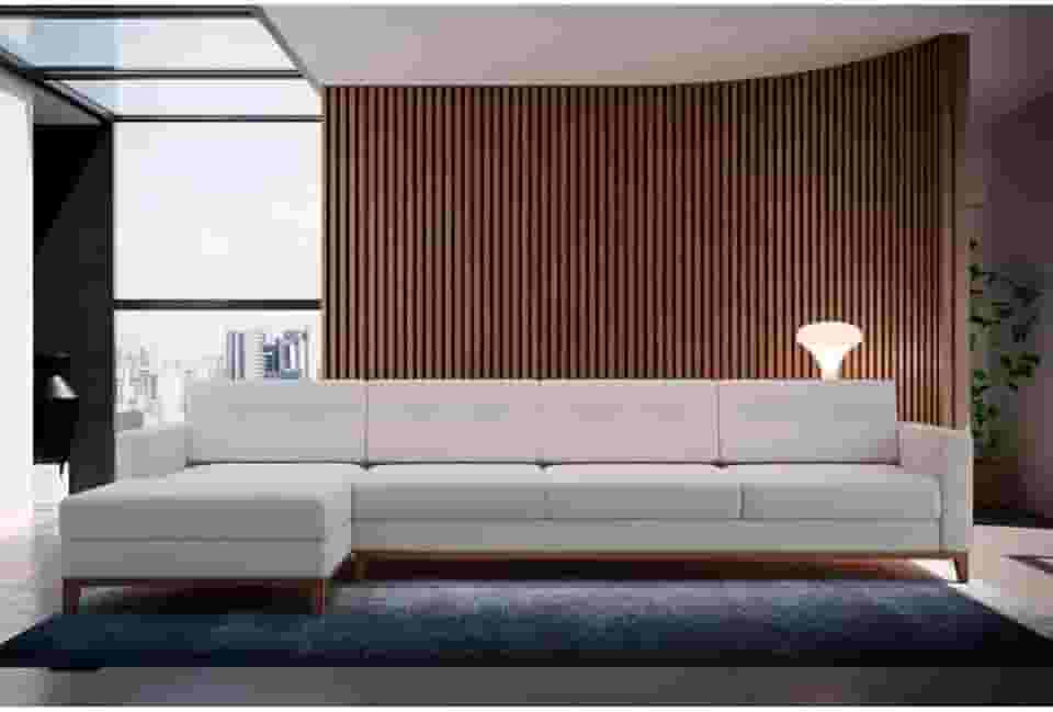 Sofá 4 Lugares Living com Chaise Pés e Base em Madeira Linho Cotton Cru