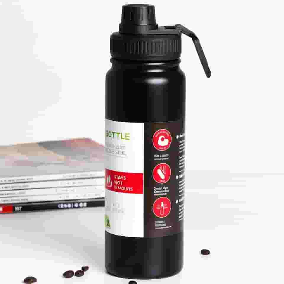 Garrafa Térmica Esportiva 800ml Aço Inox 304 Preta Academia Tampa Antivazamento Alça Dobrável BPA Free Parede Dupla Vácuo Fria 12h Quente 8h Infusor Frutas Portátil Elegante Durável