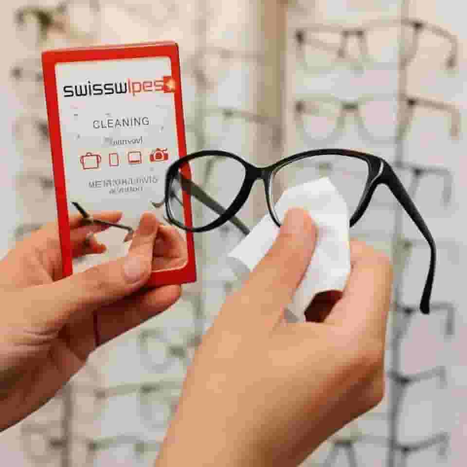 Lenços Para Limpeza de Óculos Lentes Telas Digitais Câmeras Fotográficas - SwissWipes – 30 Lenços Pré-Umedecidos De Limpeza Embalados individualmente