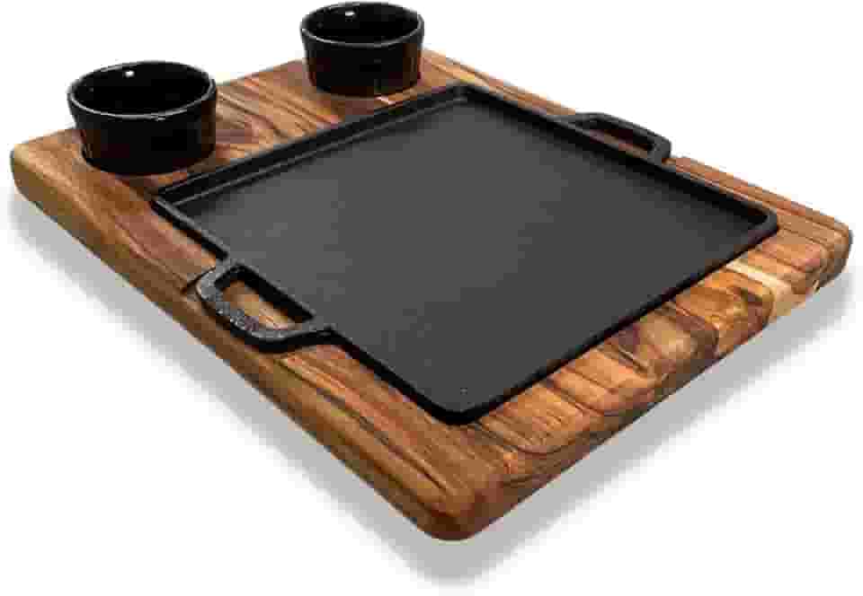 Tábua Para Churrasco e Porção Com Chapa de Ferro Fundido E Cumbucas