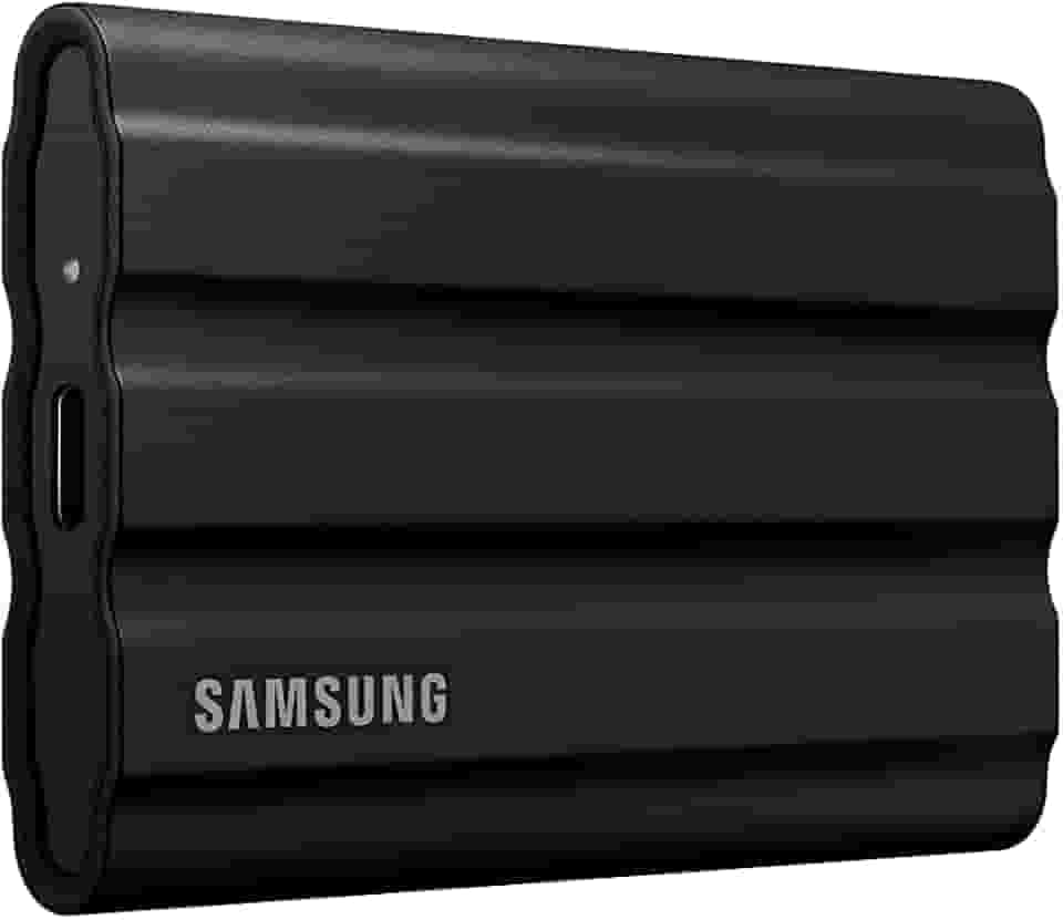 Memória Samsung SSD 4TB T7 Titan Shield 4TB