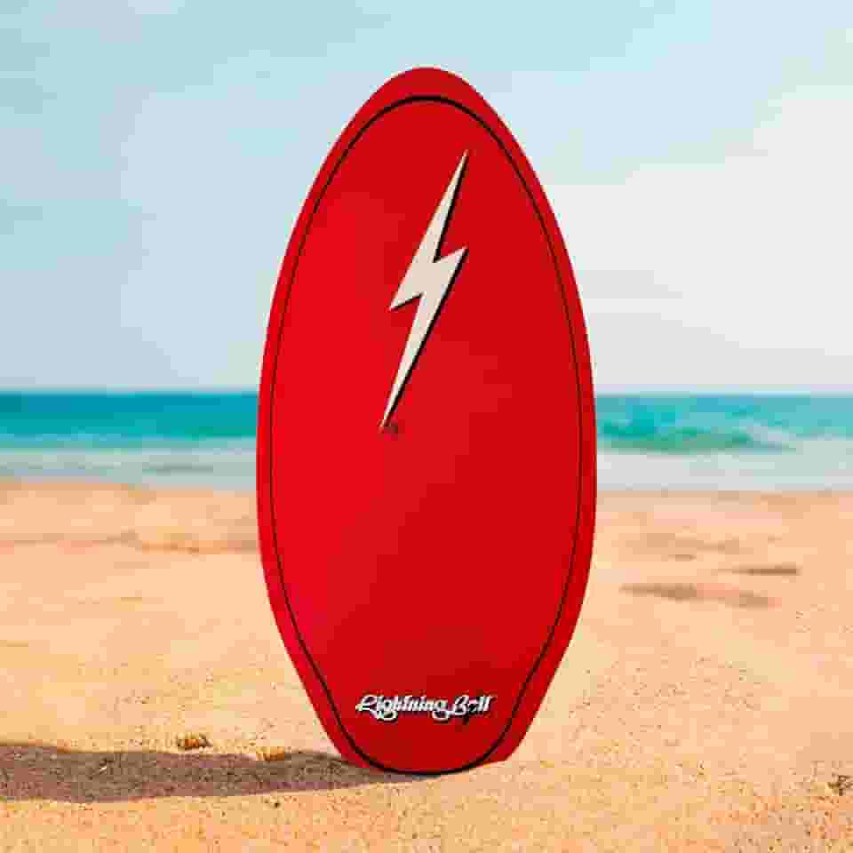 Prancha Skimboard Lightning Bolt Vermelha: Desenvolvida para alta performance, oferece agilidade e resistência. Ideal para manobras rápidas de surf, durável e perfeita para aventuras na praia no mar.