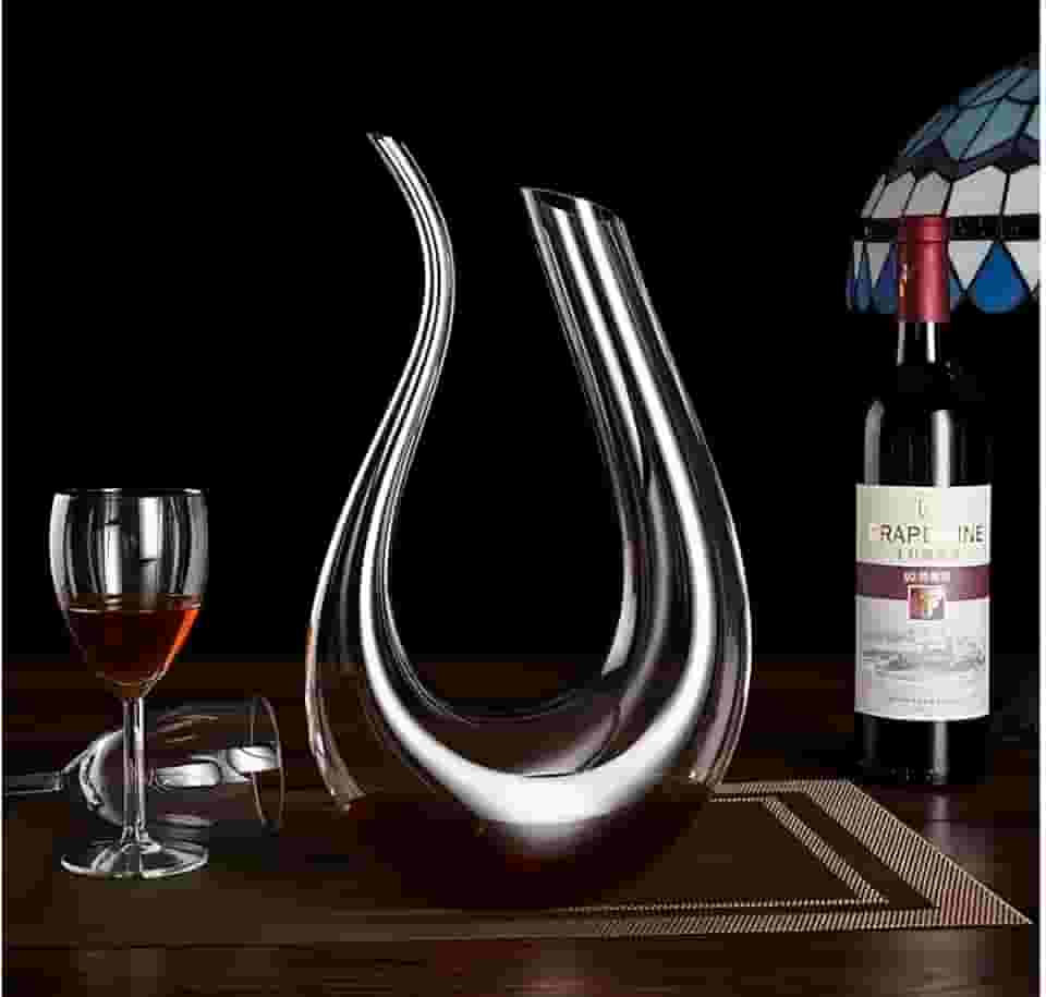 Decanter de Vinho 1,1L em Formato U – Aerador Profissional em Vidro Cristalino – Design Elegante para Oxigenação Rápida – Ideal para Vinhos Tintos e Presentes