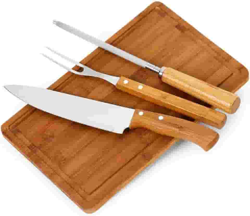 Kit para Churrasco 4 Peças, Faca, Garfo 26cm, Chaira, Tábua de Bambu com Sulco e Alça em Aço