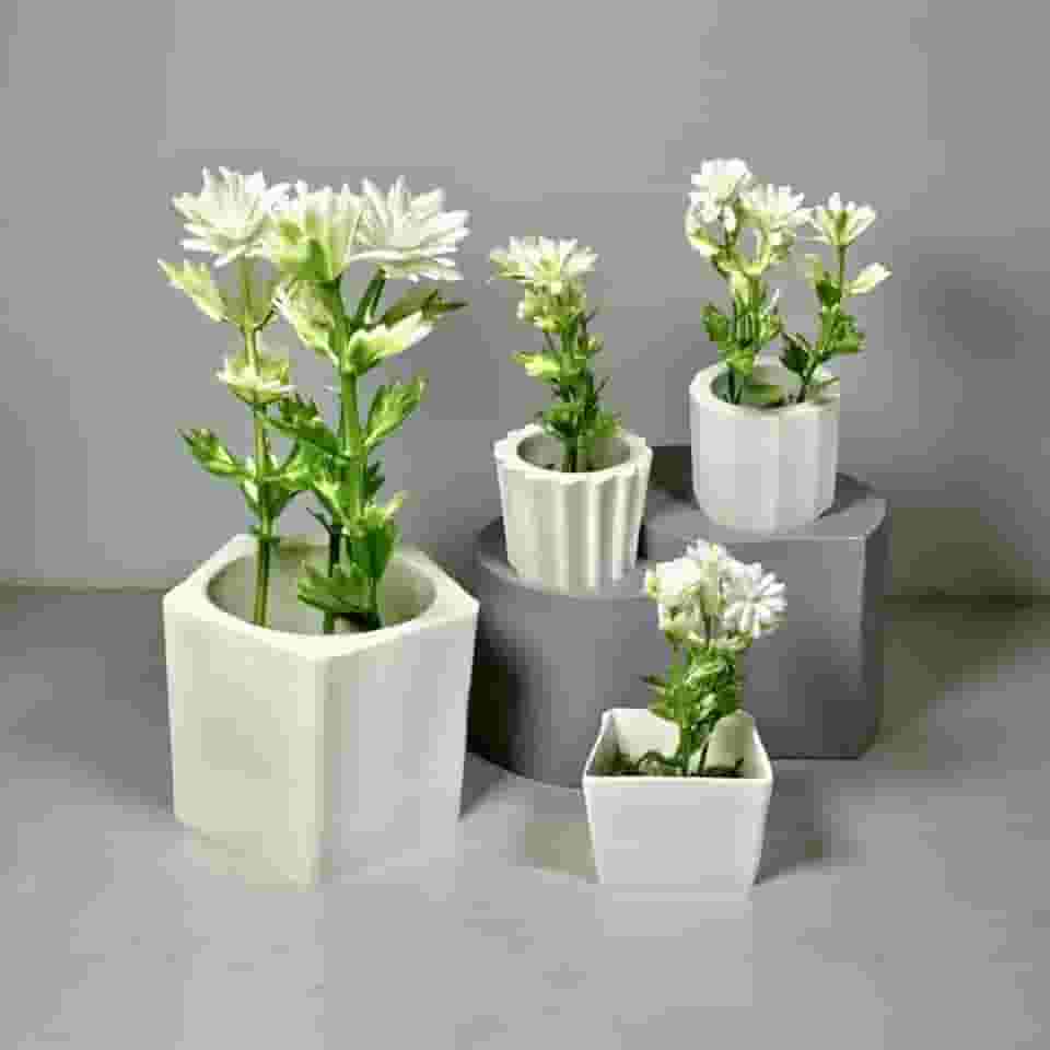 Kit 4 Vasinhos com Plantas Artificiais Realistas