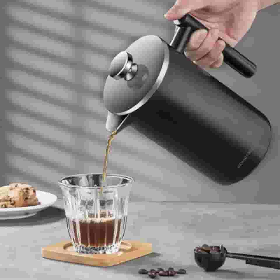 KLEMING COFFEE |Cafeteira de Prensa Francesa com Parede Dupla em Aço Inoxidável,700 ml, Térmica, 60 MinutosTempo de Preservação do Calor, Filtragem Perfeita, Aço Inox 304. Preta com Tampa Prata |
