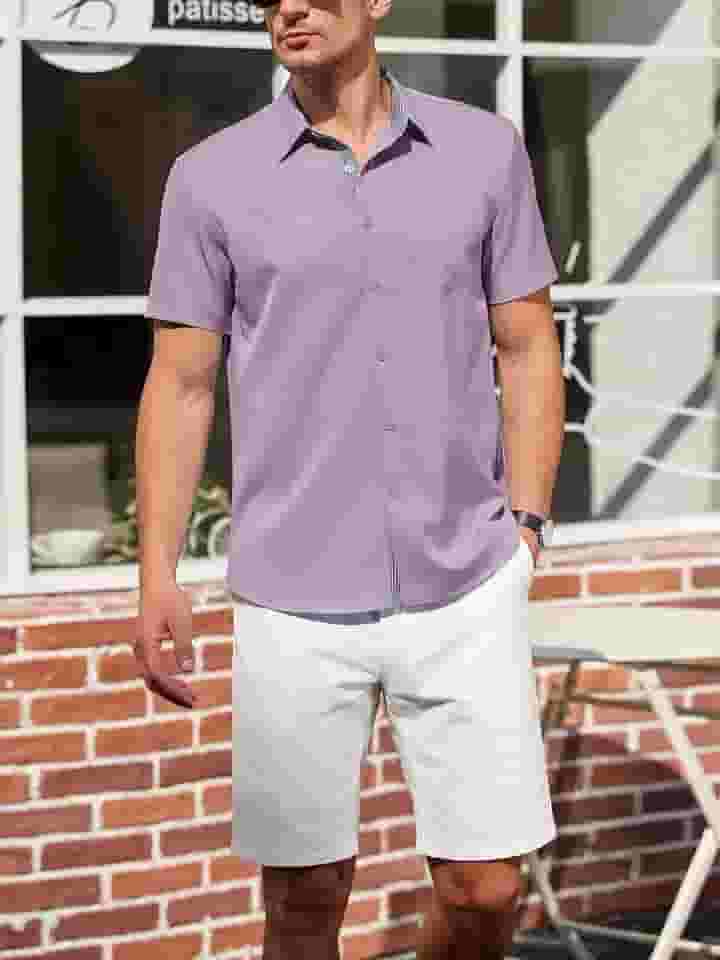 Camisa social masculina de manga curta com botões e bolso