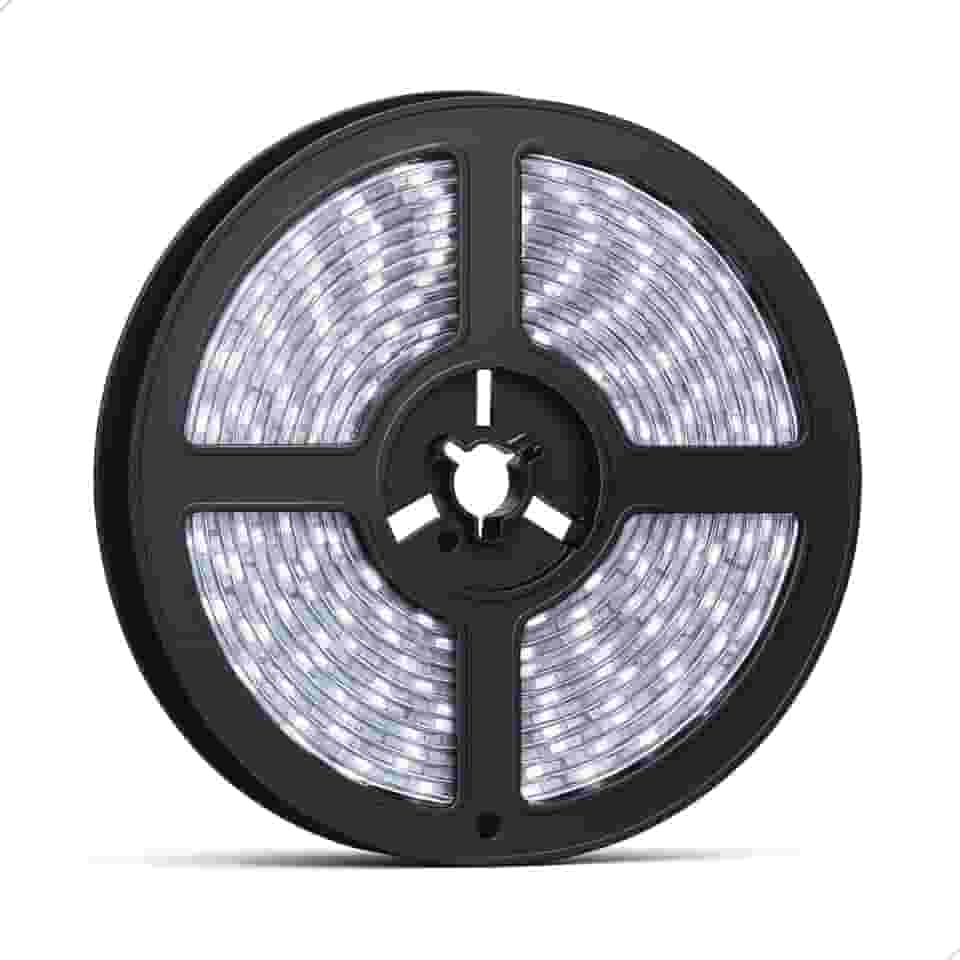 Fita LED Branco Frio 10m com IP44 para decorar salas quartos e ambientes internos como sancas e nichos