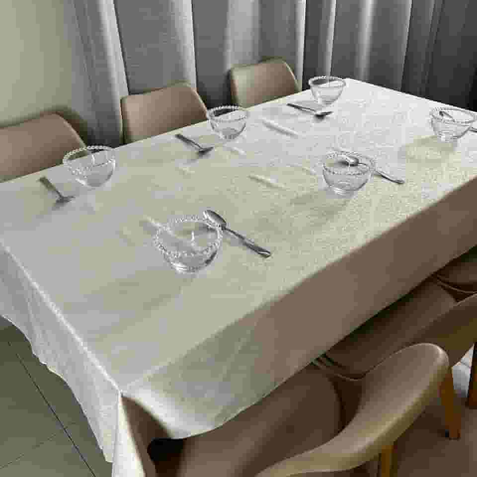 Toalha de Mesa 6 Lugares Jacquard - Retangular 1,4x2,1m (Nude 12)