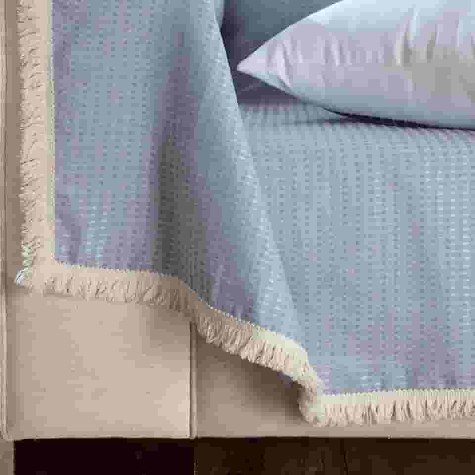 Manta para Sofá Piquet Favinho, 240 x 140 cm, Algodão e Poliéster, com Franja (Cinza)
