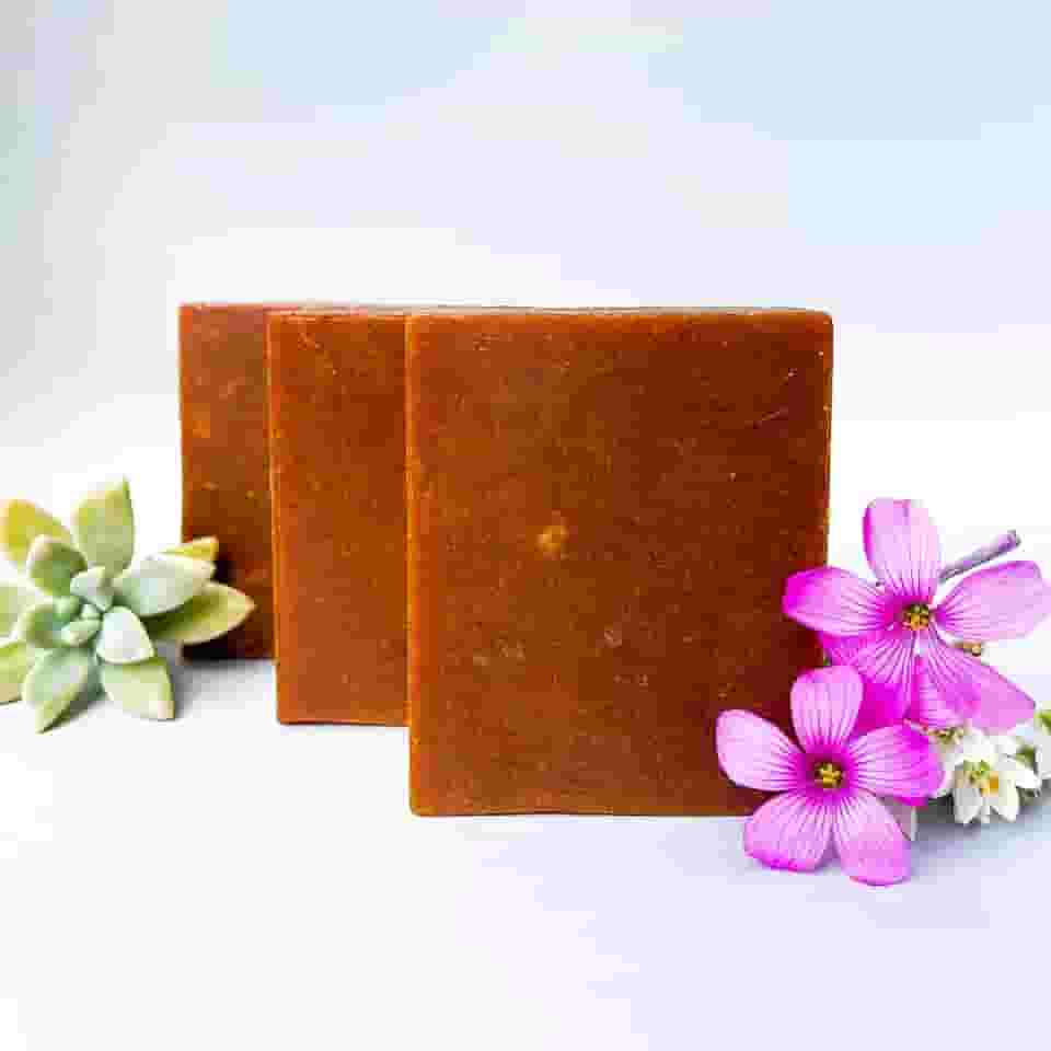 Sabonete de Açafrão Anti Ácne/Foliculite, Base Glicerinada 100% Vegetal, 100g