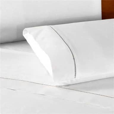 Jogo de Lençol De Berço 02 Peças Percal Algodão 200 Fios (Branco.)