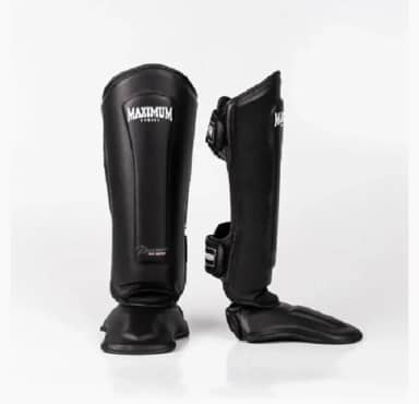 Caneleira Maximum Muay Thai Kickboxing Preta Tamanho M