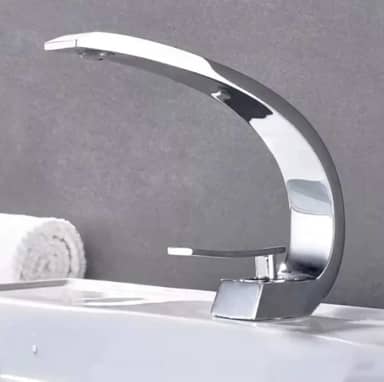 Torneira Monocomando Luxo para Banheiro, Design Curvo, 3 Cores Disponíveis, Misturador para Lavatório (Cinza Cromado)