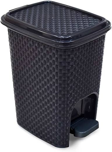 LIXEIRA RATTAN PRETA C PEDAL 7 LTS