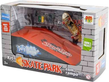 Mini Skate de Dedo Park com Rampa DM Toys