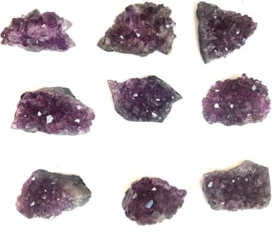 Mini Drusa de Ametista Pedra Natural Bruta PP - Cristal ideal para proteção espiritual, equilíbrio energético, purificação de ambientes, meditação, decoração e fortalecimento da conexão com a intuição