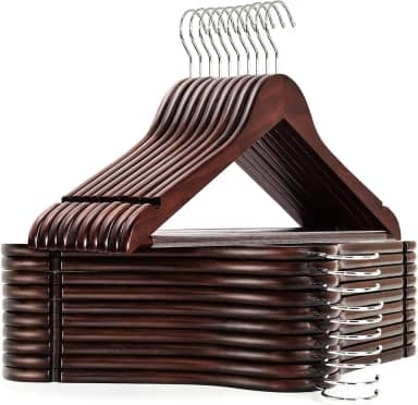 Amber Home Pacote com 20 cabides de madeira maciça, cabides de madeira com acabamento suave de nogueira com barra de calça antiderrapante, cabides de roupas com gancho giratório 360 e entalhes para
