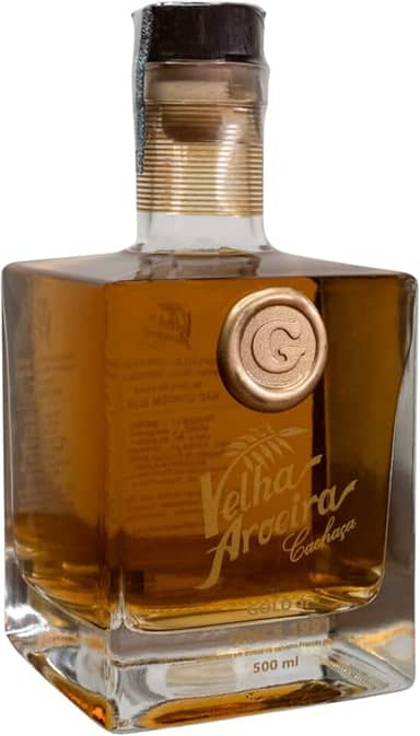 Cachaça Gold 6 Anos Velha Aroeira, 500 ml, 40%, Envelhecida em Carvalho Francês, Dourada, Suave e Complexa