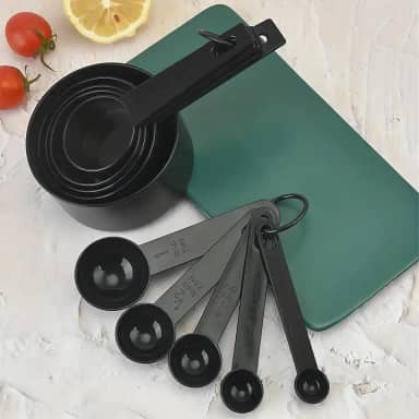Conjunto de colheres de copos medidores de 8 peças, conjunto de medição de colheres de sopa empilháveis premium, utensílios de cozinha para cozinhar e assar, aço inoxidável preto