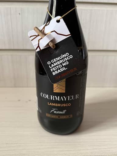 Vinho Frisante Tinto Lambrusco Suave Courmayeur Serra Gaúcha