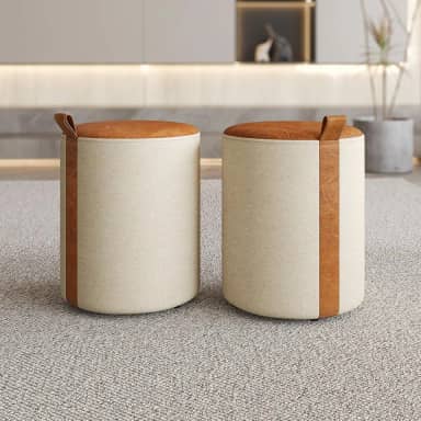 KIT 2 PUFF Banco Closet em Linho BEGE ASSENTO e ALÇA em COURO CARAMELO. PUFF ZEUS