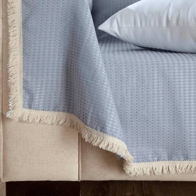 Manta para Sofá Piquet Favinho, 240 x 140 cm, Algodão e Poliéster, com Franja (Cinza)