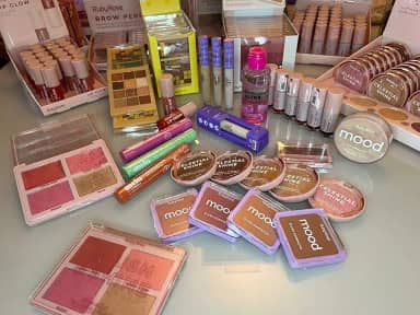 Kit Maquiagem Make Glow Shine Completo Conjunto de Make Paleta Sombras Gloss Para Maquiagem Completa Adolescente Menina Teen Feminino Adulta