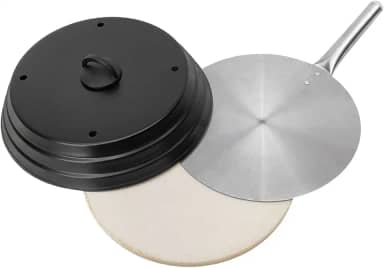 Kit Pizza Para Churrasqueira Com Pá de Pizza Alumínio Pedra Refratária Redonda 37cm e Abafador Preto