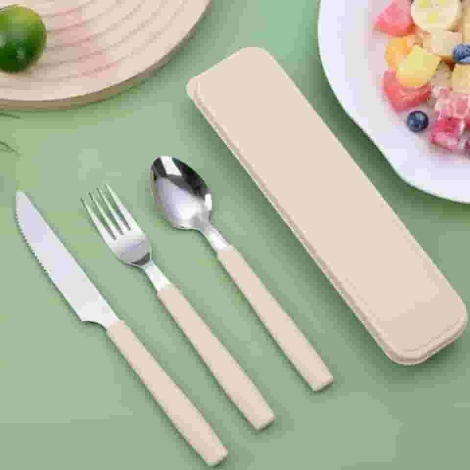 Jogo de Talheres Portáteis com Estojo – Kit Talheres Garfo Faca e Colher para Marmita, Trabalho, Escola, Acampamento - Talheres Coloridos com Caixinha - UpShop (Bege)