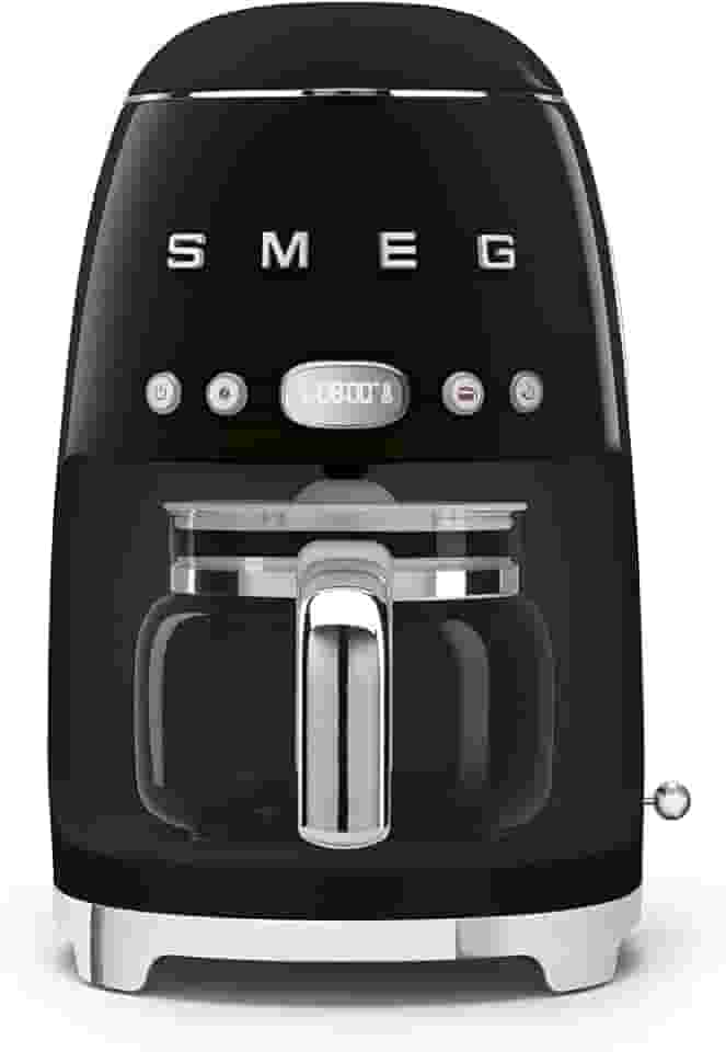 Smeg Máquina de café por gotejamento DCF02BLUK, modo de início automático, filtro reutilizável, visor digital, sistema anti-gotejamento, opção de intensidade de aroma, tanque de 1,4 litros, preto