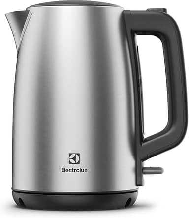 Chaleira jarra eletrica Electrolux desligamento automatico capacidade 1,7L facil abertura tampa alça ergometrica indicador transparente EEK25 inox 220v