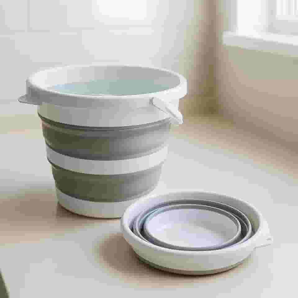 Balde Retrátil De Silicone 5 Litros Dobrável Com Alça Ergonômica Compacto Resistente Para Casa Carro Camping E Viagens Cor Sortido