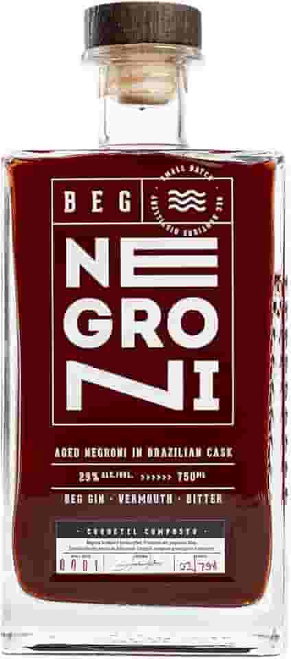 BEG - Aged Negroni 750ml – Envelhecido em Barris de Amburana (Cerejeira) - Pronto para Servir - Notas de Canela e Baunilha - Receita Clássico no Nome, Inédito no Sabor - Mais Aroma e Sabor