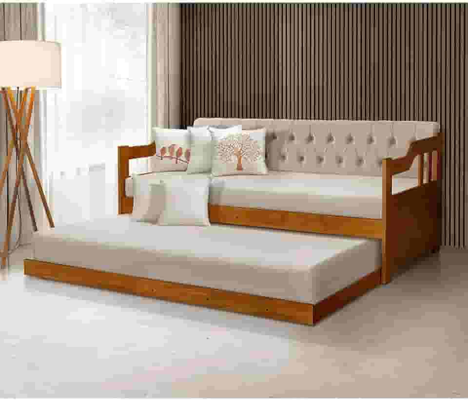 Sofá Cama Dublin Estofado Capitonê Veludo Bege Madeira Maciça com Cama Auxiliar - Castanho