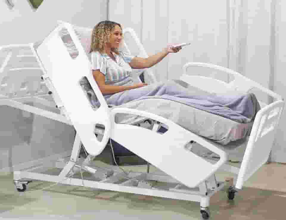 Cama Hospitalar Motorizada 11 Movimentos com Elevação do Leito e Posição Poltrona com Colchão D33-1037 AS