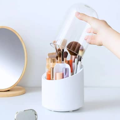 Porta Pincel GolsClin Giratório 360° com Tampa – Organizador de Maquiagem em Acrílico com 7 Divisórias | Protege da Poeira e Mantém Tudo Organizado