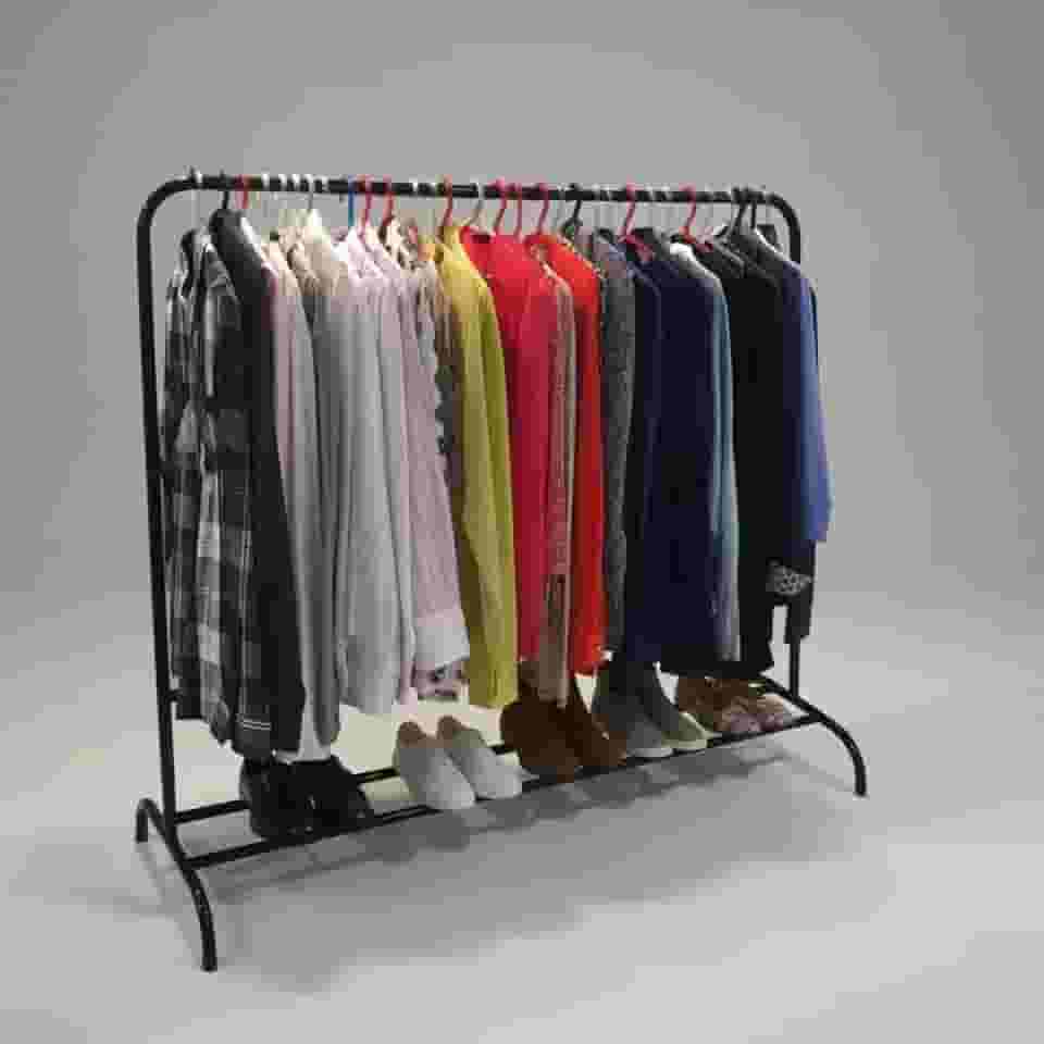 Arara para Roupas com Sapateira - 100% Aço - Suporta 90 Cabides - 135cm Altura (Preta)