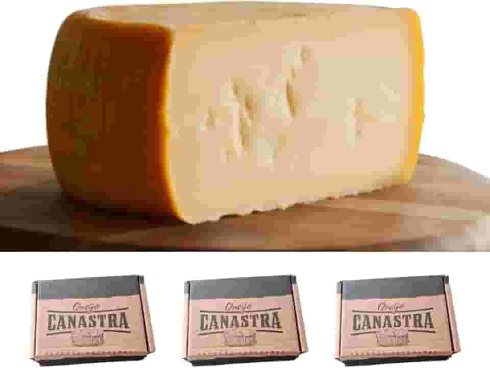 Kit Presente 3 Queijos Canastra Artesanais 500g Cada – Embalagem Elegante + Manual da Cura + Receita de Pão de Queijo