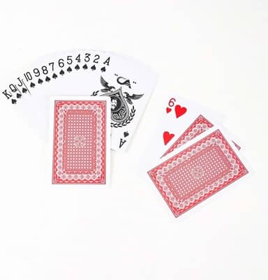 Cartas de Poker Baralho Completo Com Estojo Para Jogar Entre Amigos