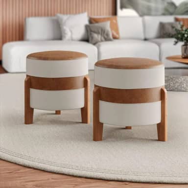 Kit 2 Puff dallas Couro Caramelo Linho Bege Pés De Madeira