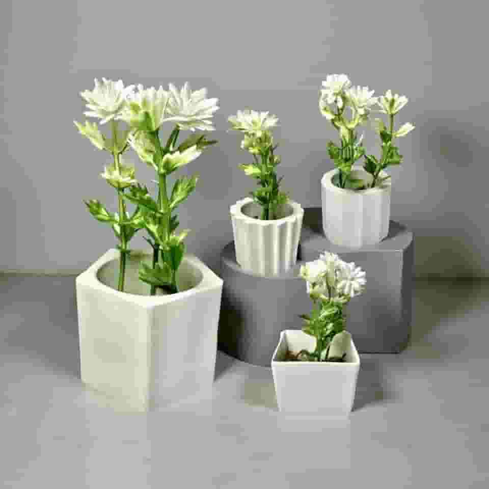 Kit 4 Vasinhos com Plantas Artificiais Realistas