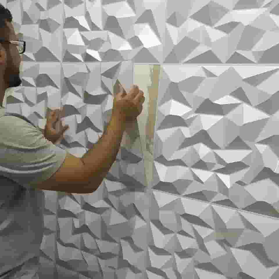 Kit com 10 Placas 3D Revestimento de Parede Alpes Branca 50x50cm 2,5m²