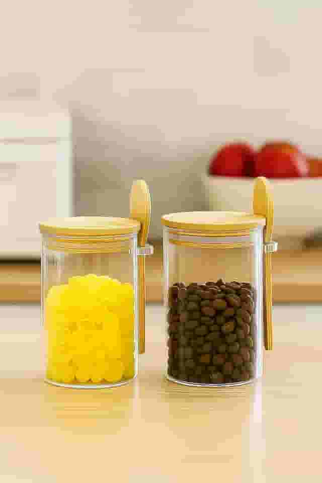 Kit 2 Potes de Vidro 550ml com Tampa de Bambu Hermética e Colher de Bambu – Armazenamento de Mantimentos, Café, Açúcar, Temperos e Cereais
