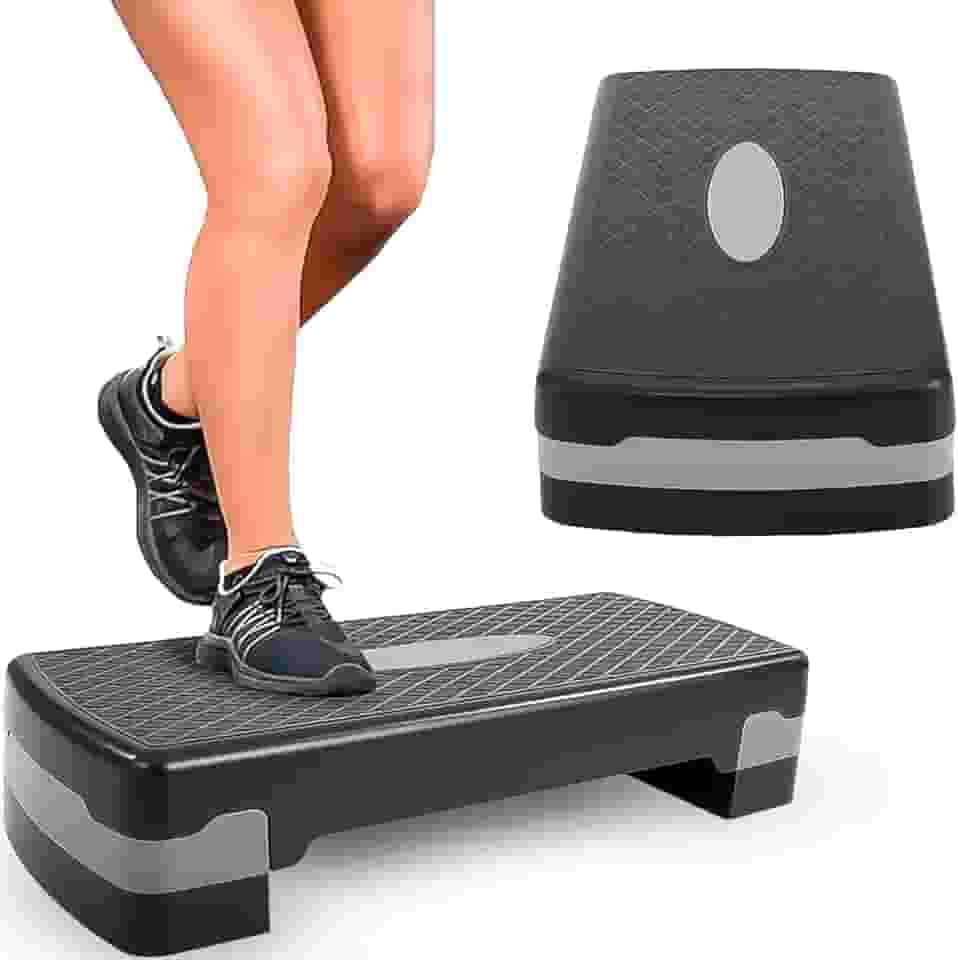 Step Aeróbico de Academia Ajustável 68 x 28 x 10-15 cm com 02 Regulagens de Altura – Antiderrapante, Material Resistente e Design Portátil