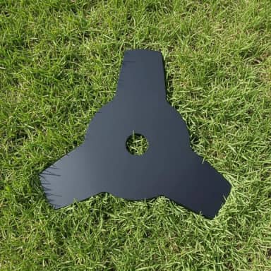 Lâmina Facão De Corte 3 Pontas Para Roçadeiras Para Modelo Universal 25,4mm Com Adaptador 20mm