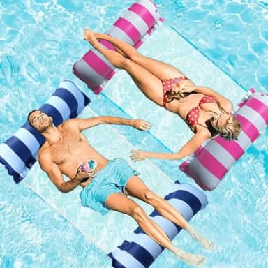 Kit Casal 2 Boias Rede Inflável Flutuação de Piscina Cama Flutuante para Adulto e Criança Listrada