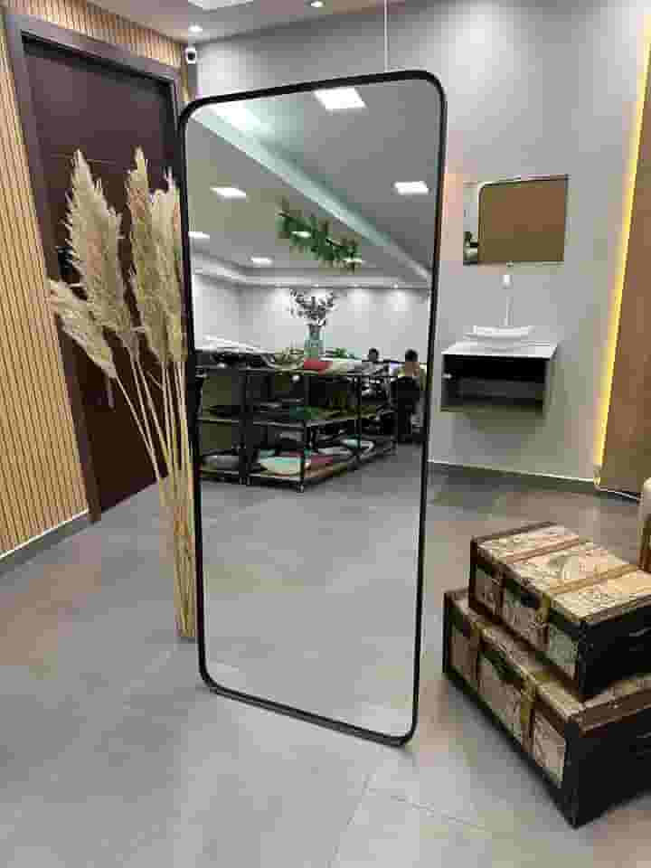 Espelho Retangular com suporte de Chão com Moldura em aluminio 150x60cm ou 170x70cm Corpo Inteiro (Preto, 150x60)